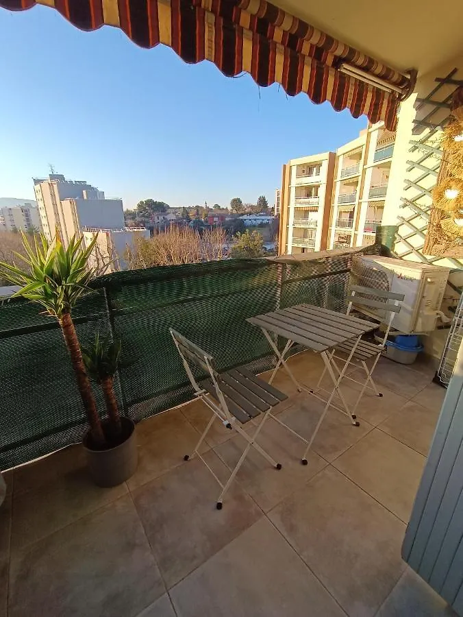 Appartement Climatise Terrasse Parking 8 Couchages Marseille