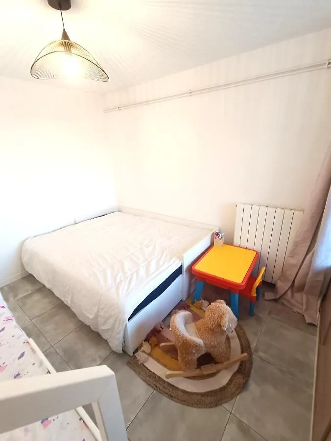 Apartment Appartement Climatise Terrasse Parking 8 Couchages Marseille France